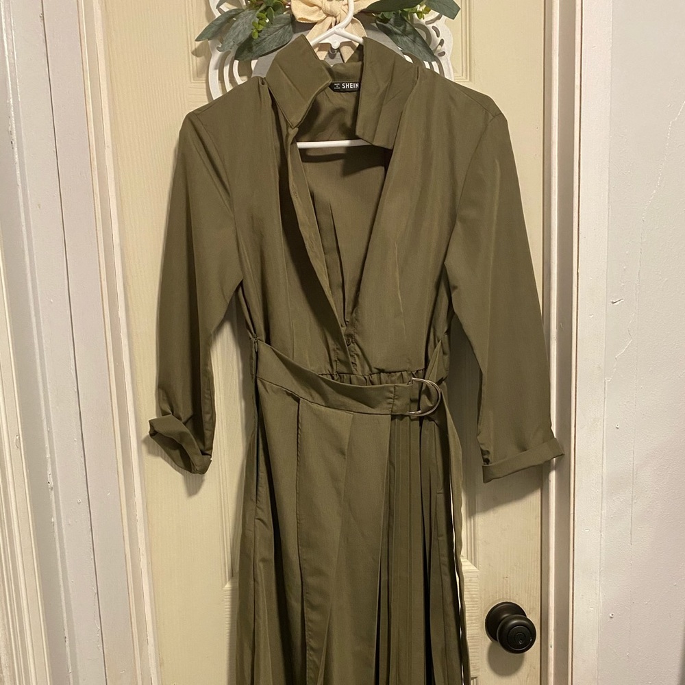 SHEIN dress (new ) is too small for my